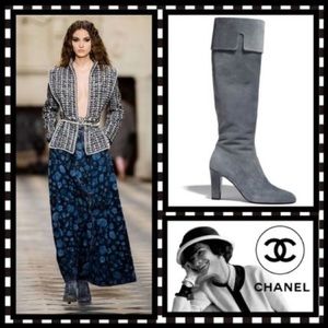 NWT Chanel 2021 Gray Suede High-boot